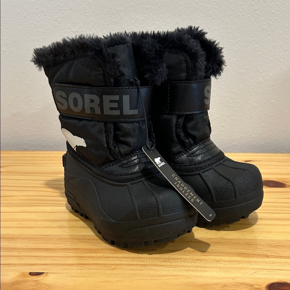 Sorel Black Snow Boots with Faux Fur